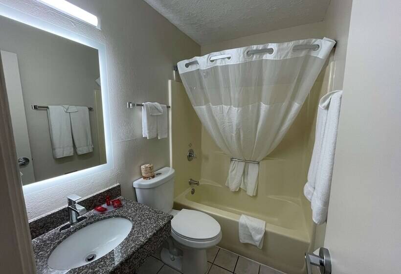 غرفه قياسيه سريرين مزدوجين, Surestay Hotel By Best Western Duncan