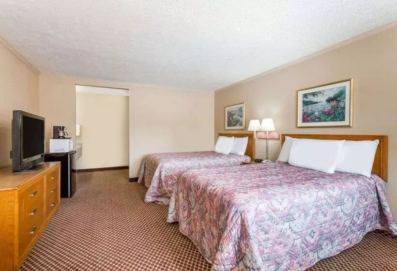 ２ダブルベッドのスタンダードルーム, Travelodge By Wyndham Ridgeway Martinsville Area