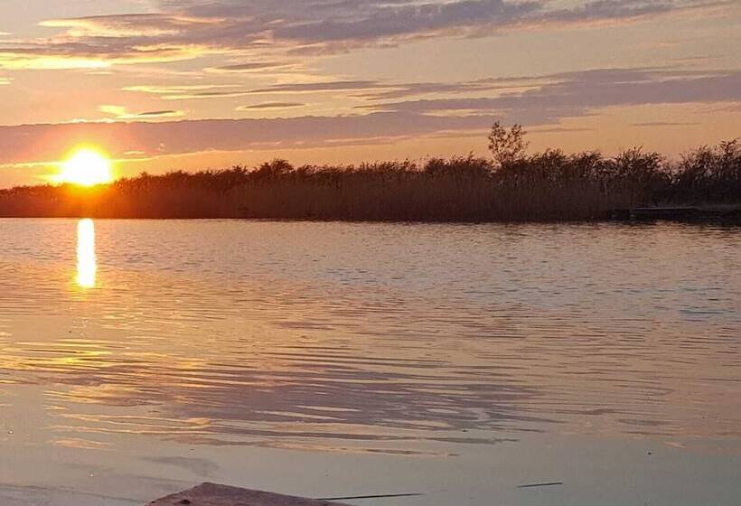 דירת קומפורט חדר שינה 1, Lakeside Fishing Lodges