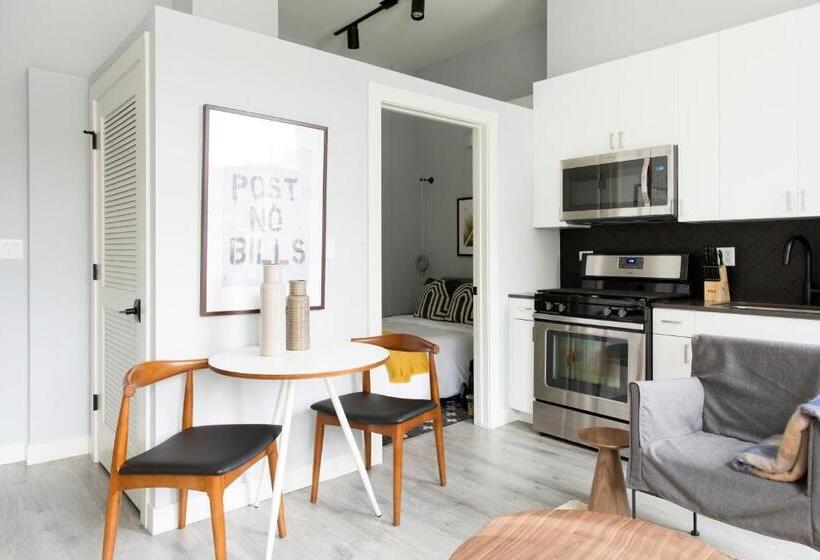 آپارتمان 2 خوابه, Sonder The Plymouth