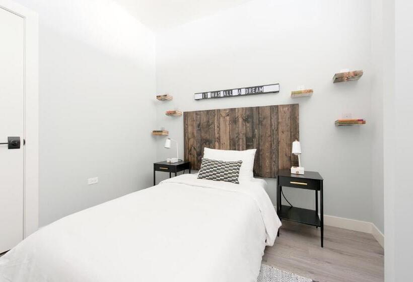 آپارتمان 3 خوابه, Sonder The Plymouth