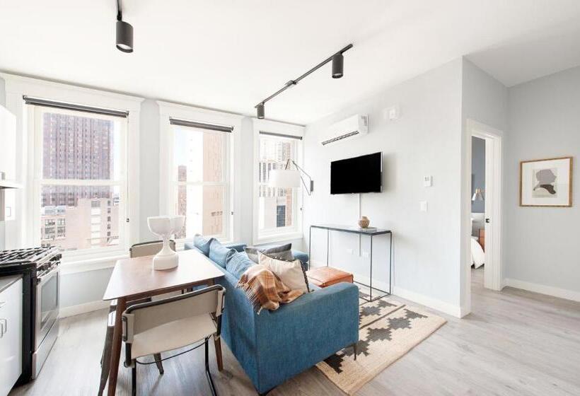 آپارتمان 3 خوابه, Sonder The Plymouth