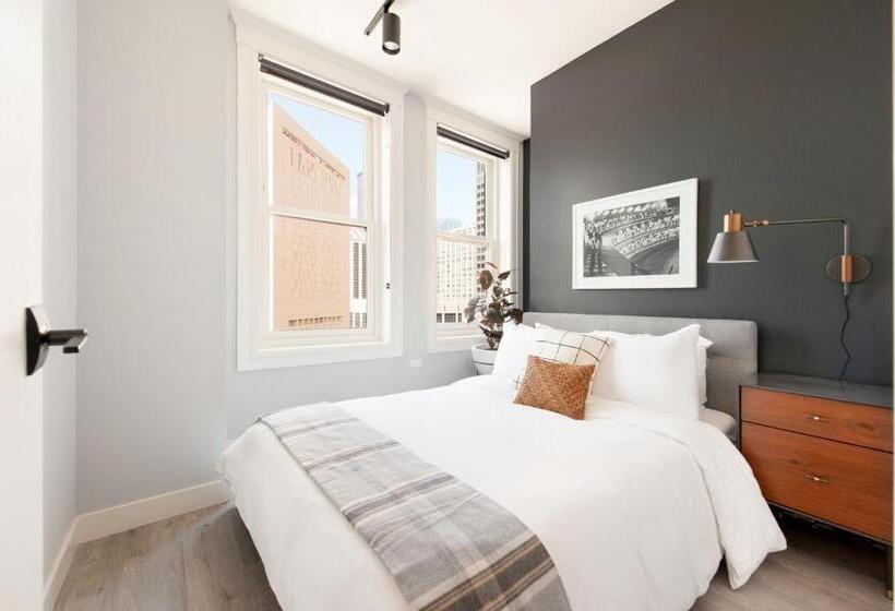 آپارتمان 3 خوابه, Sonder The Plymouth