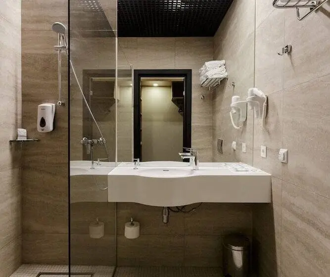 اتاق استاندارد, Fabrika