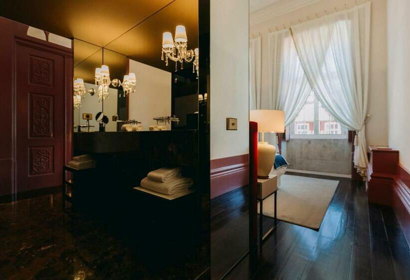 سوییت سوپریور, Torel Palace Porto