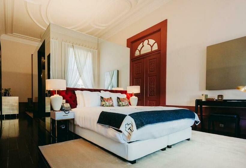 سوییت سوپریور, Torel Palace Porto