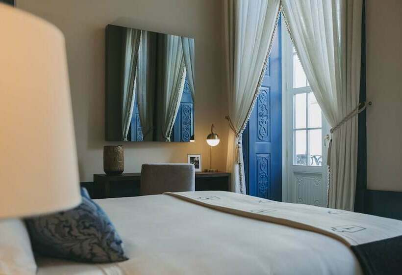 سوییت سوپریور, Torel Palace Porto