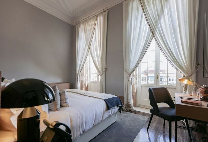 سوییت لوکس, Torel Palace Porto