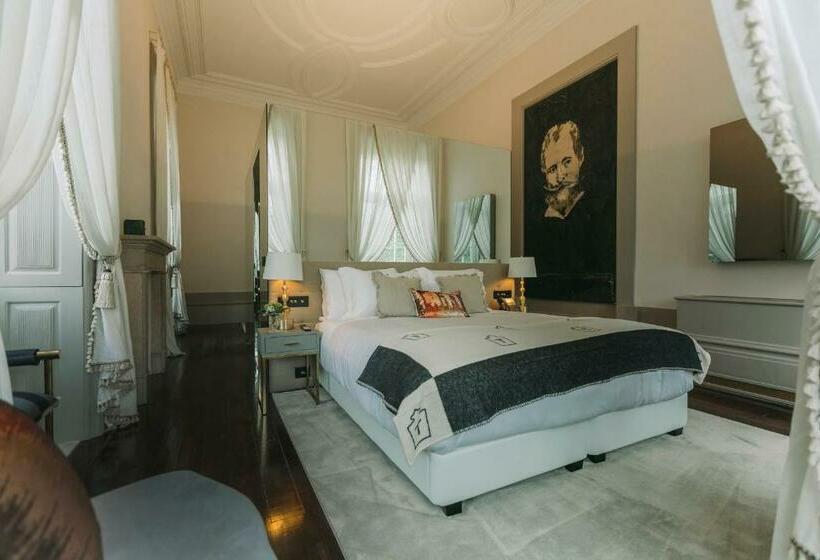 سوییت جونیور, Torel Palace Porto