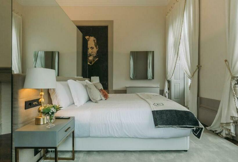 سوییت جونیور, Torel Palace Porto