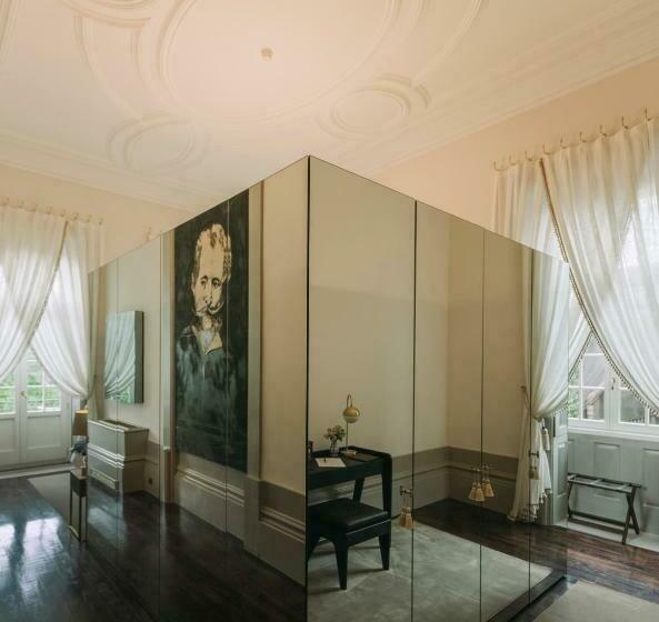 سوییت جونیور, Torel Palace Porto