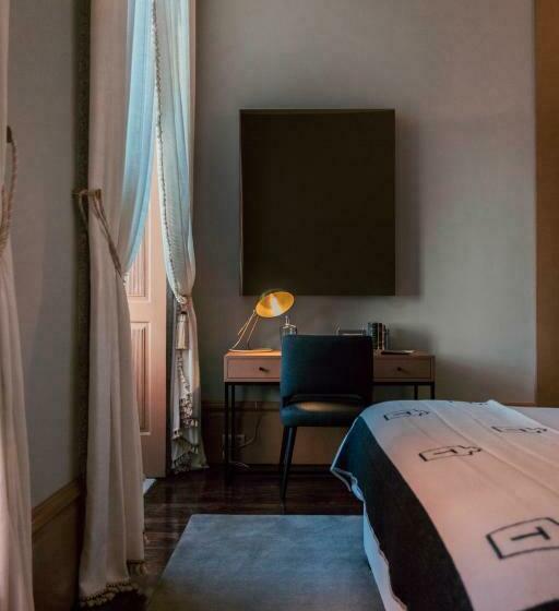 سوییت جونیور, Torel Palace Porto