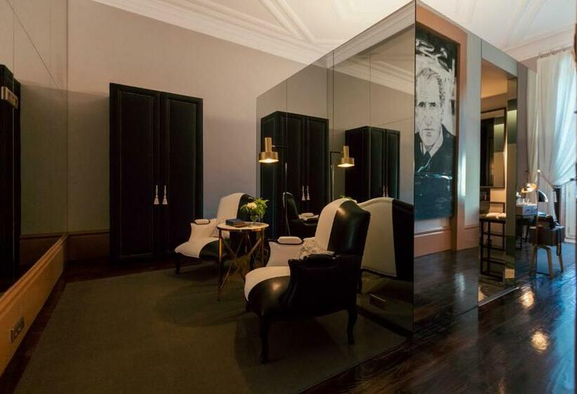 سوییت جونیور, Torel Palace Porto