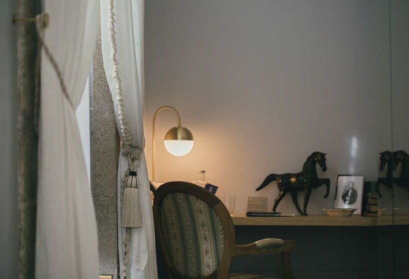 سوییت جونیور, Torel Palace Porto