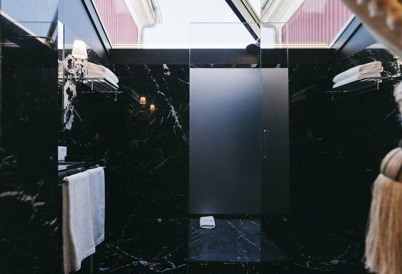 اتاق استاندارد, Torel Palace Porto