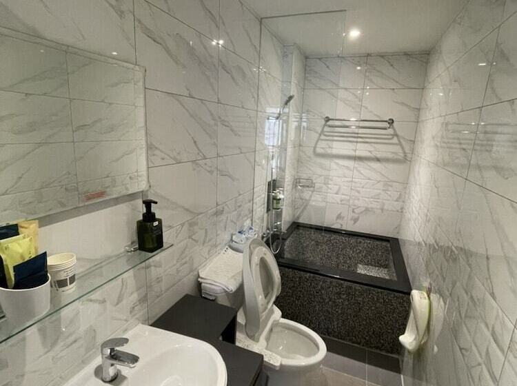 اتاق استاندارد چهار تخته, Wujie Childlike B&b