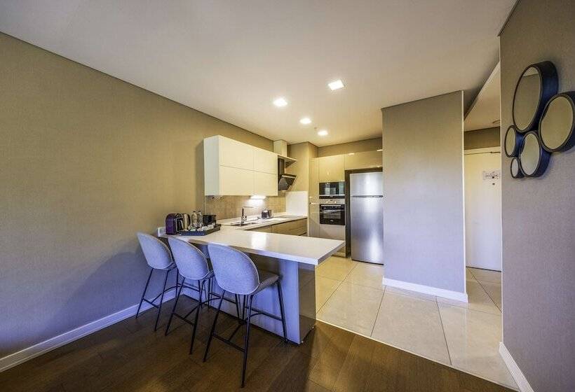 1 Bedroom Apartment, Radisson Residences, Vadistanbul