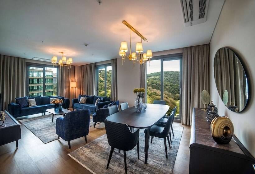 Penthouse Room, Radisson Residences, Vadistanbul