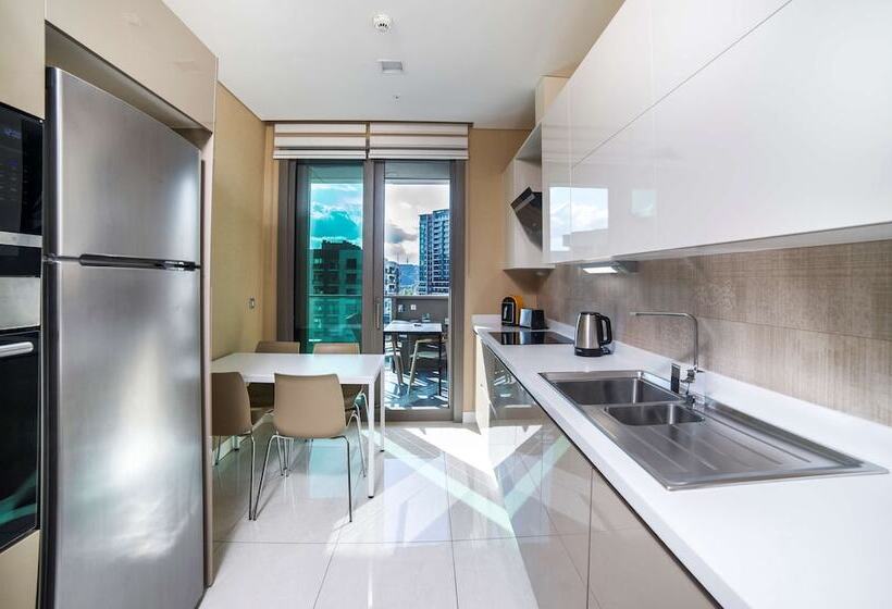 Penthouse Room, Radisson Residences, Vadistanbul