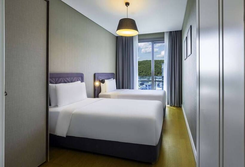 Penthouse Room, Radisson Residences, Vadistanbul