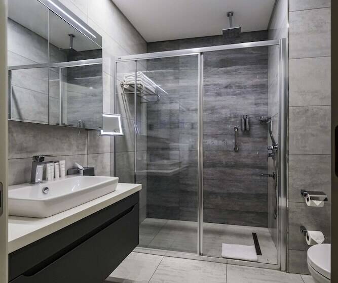 1 Bedroom Apartment, Radisson Residences, Vadistanbul