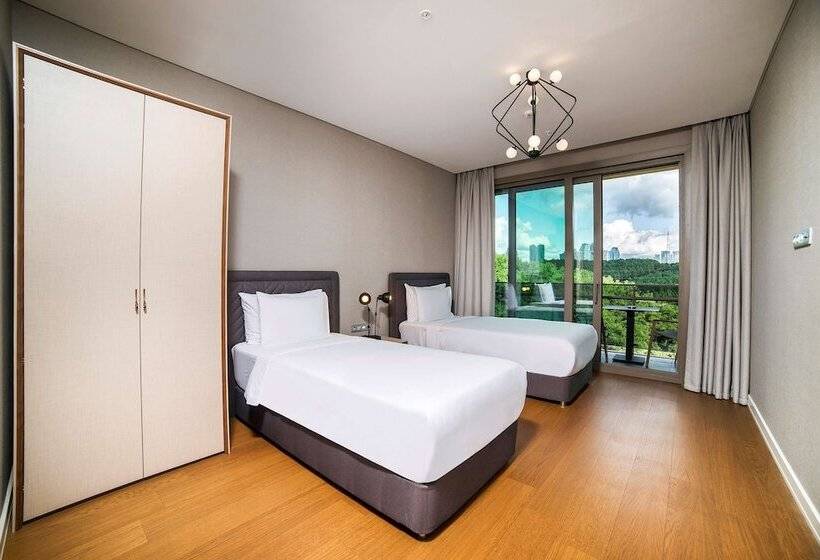 Penthouse Room, Radisson Residences, Vadistanbul