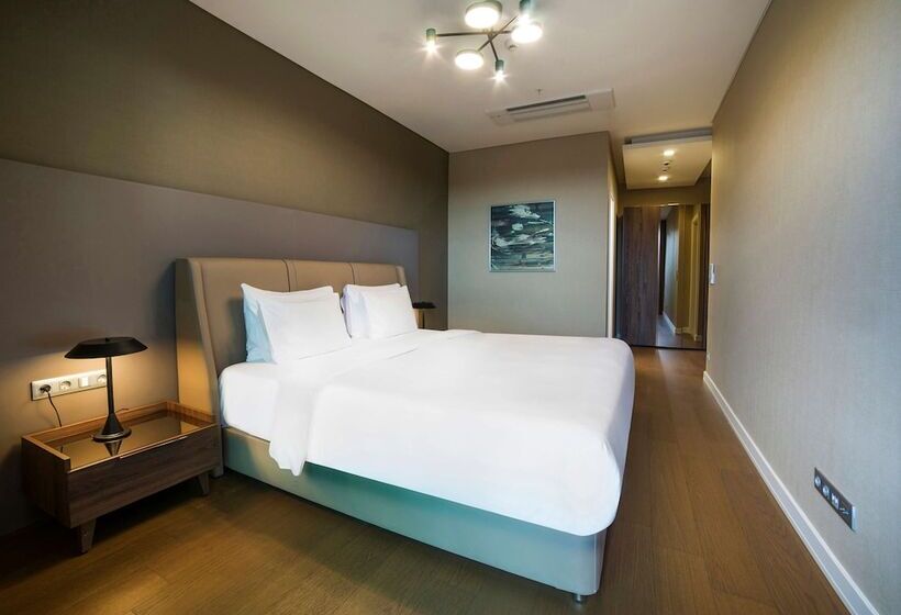 Penthouse Room, Radisson Residences, Vadistanbul