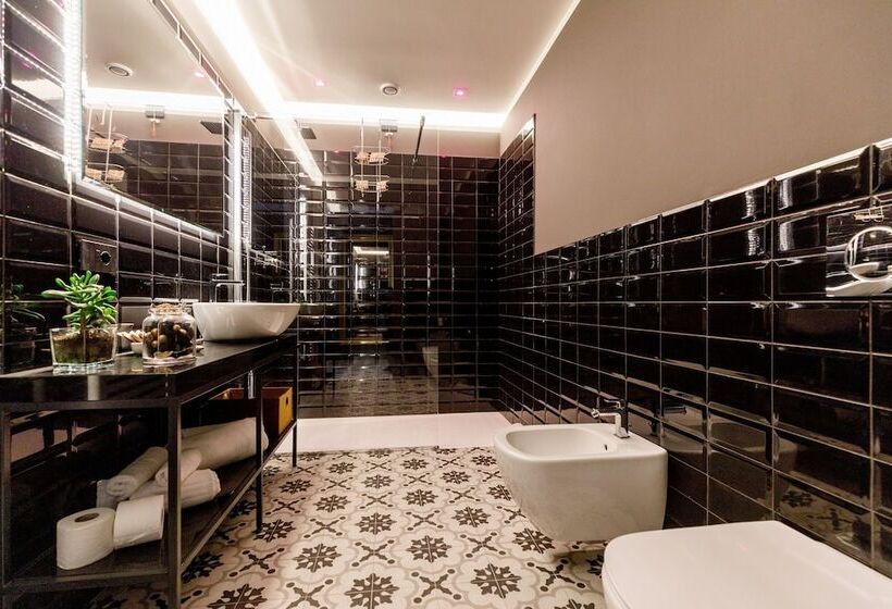 Quarto Familiar, Deville