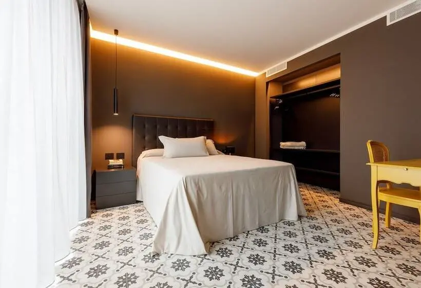 Habitación Estàndard Individual, Deville