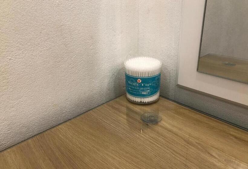 اتاق استاندارد با تخت بزرگ, Nàng Hương Motel