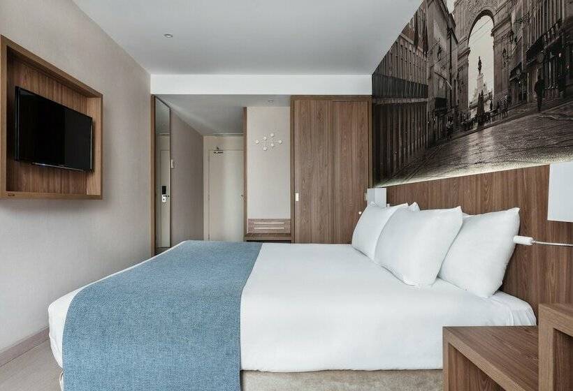 Camera Standard, Exe Saldanha