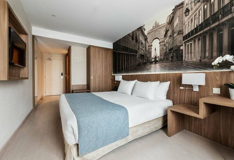 Quarto Estandar, Exe Saldanha