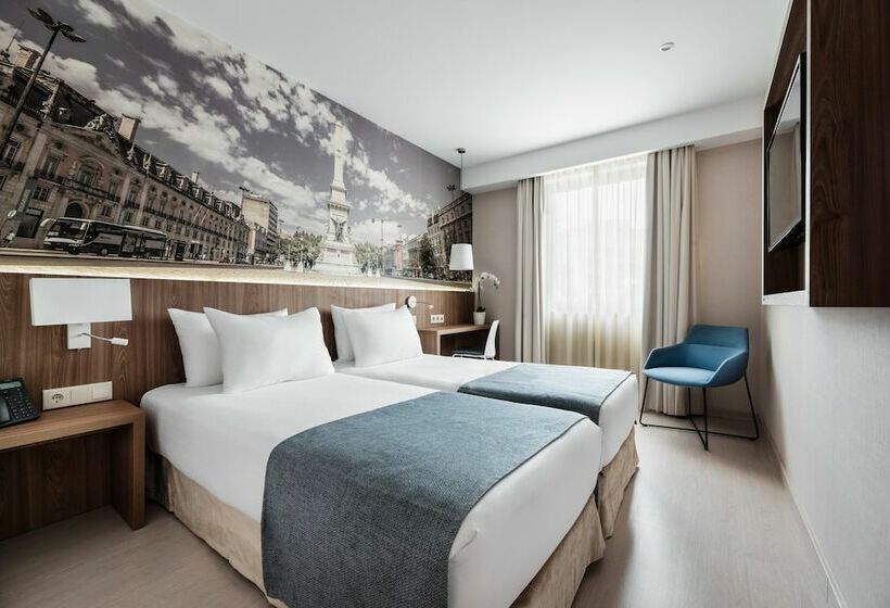 Camera Standard, Exe Saldanha