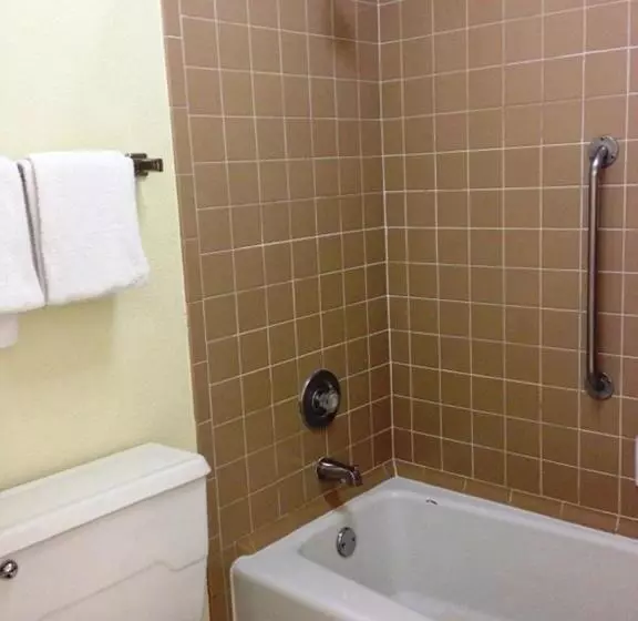 سوییت, Days Inn By Wyndham Irving Grapevine Dfw Airport North