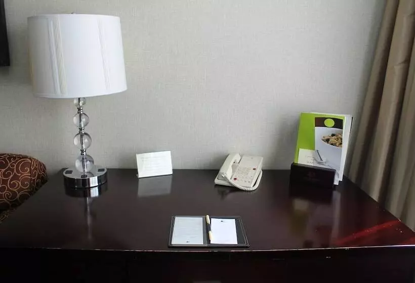 スイート, Doubletree Suites By Hilton Dayton   Miamisburg