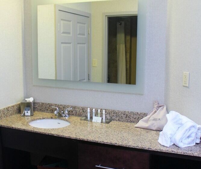 جناح, Doubletree Suites By Hilton Dayton   Miamisburg