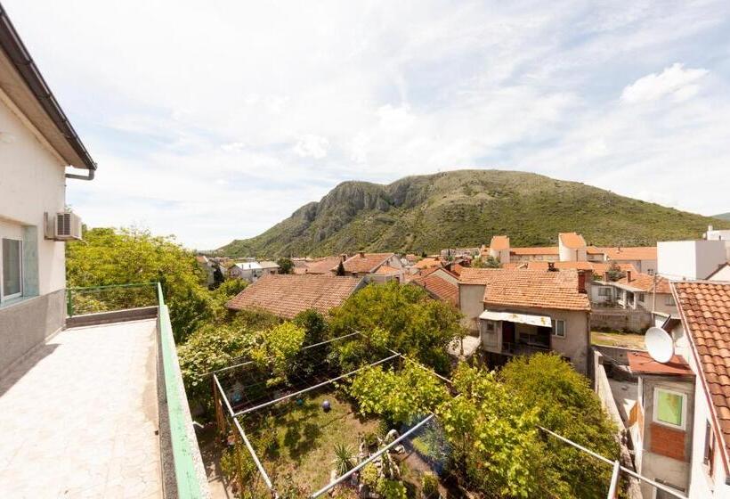 اتاق استاندارد سه تخته با بالکن, Hostel  Sema