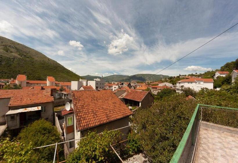 اتاق اکونومی, Hostel  Sema