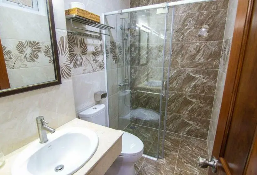 اتاق لوکس خانوادگی, Biển Ngọc