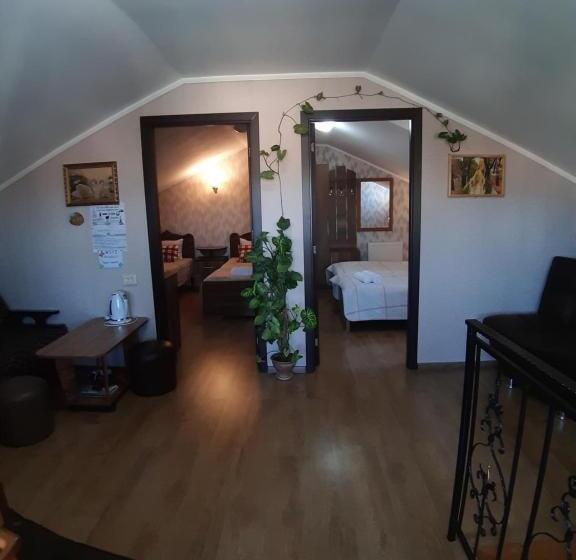 اتاق استاندارد با سرویس بهداشتی مشترک, Old Street