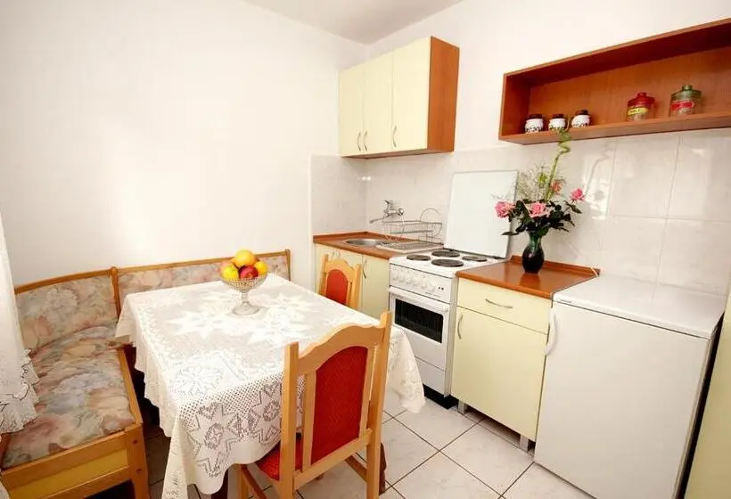آپارتمان 2 خوابه با تراس, Guesthouse Drašković