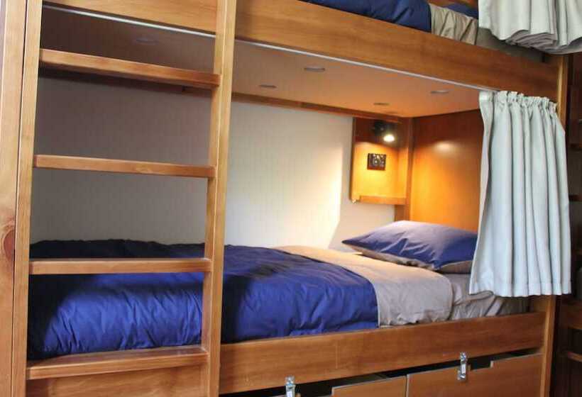ルームシェアのワンベッド, Haka Lodge Ponsonby   Hostel
