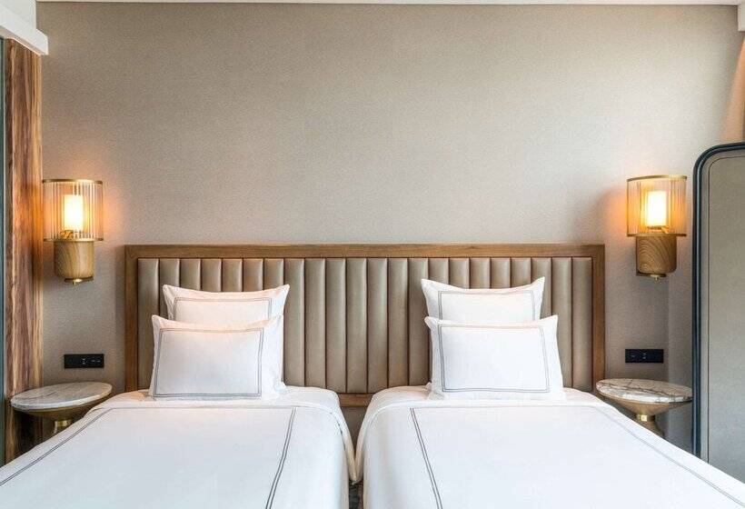 Номер Стандарт, Swissotel Jakarta Pik Avenue