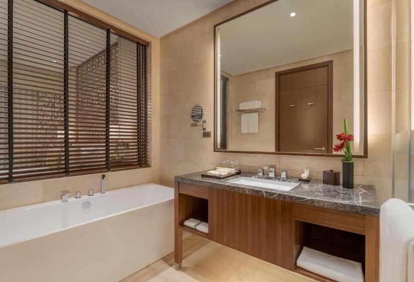 Люкс, Dusit Thani Residence Davao