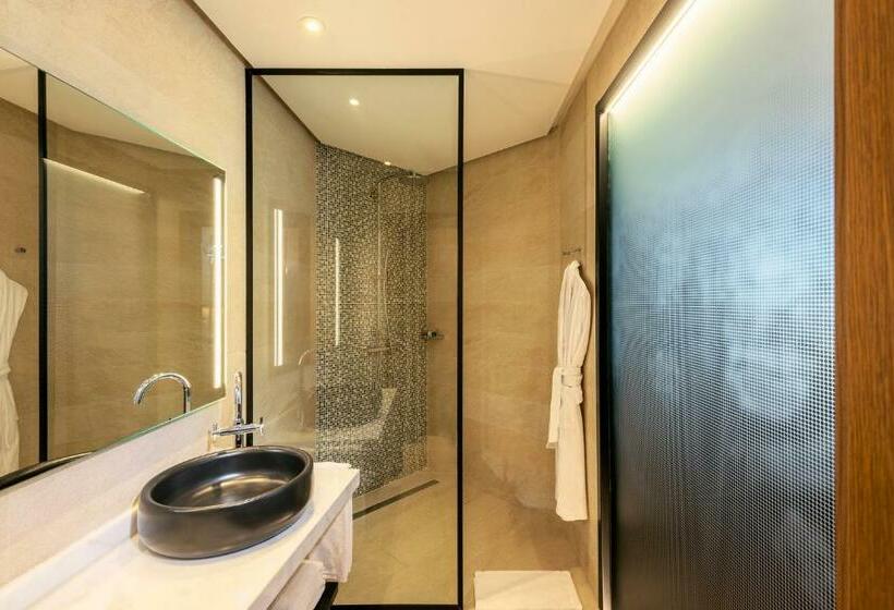 سوییت جونیور, Radisson Blu Hotel Casablanca City Center