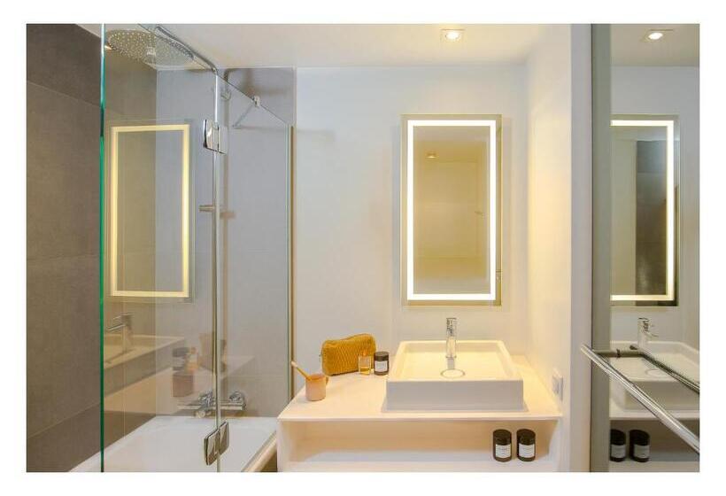 اتاق سوپریور خانوادگی, Novotel Paris Porte Versailles