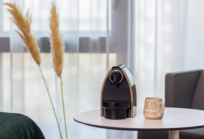 سوییت جونیور, Novotel Paris Porte Versailles