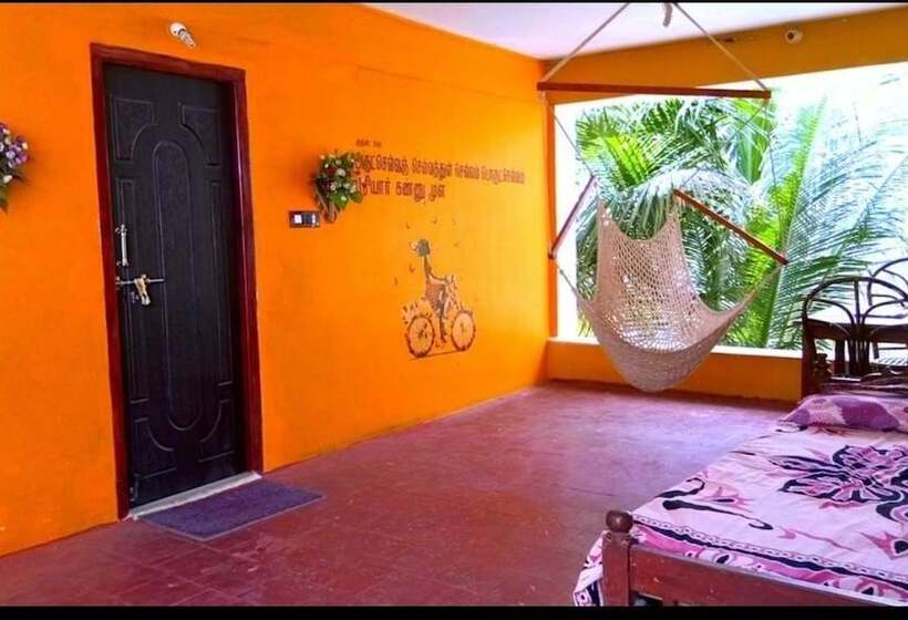 Deluxe Room, Rajalakshmi Guest House