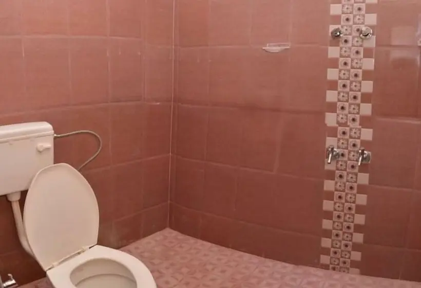 エコノミールーム, Rajalakshmi Guest House
