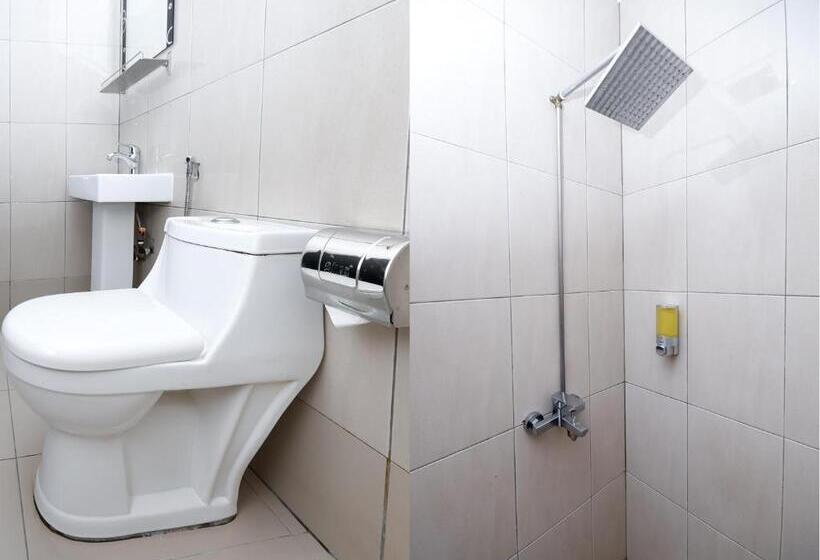 スーペリアースイート, Ys Inn By Oyo Rooms